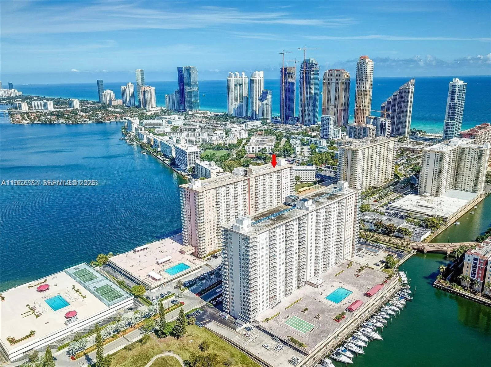Foto de propiedad en 251 174th Street 1715, Sunny Isles Beach, FL 33160 Sunny Isles Beach con MLS# 