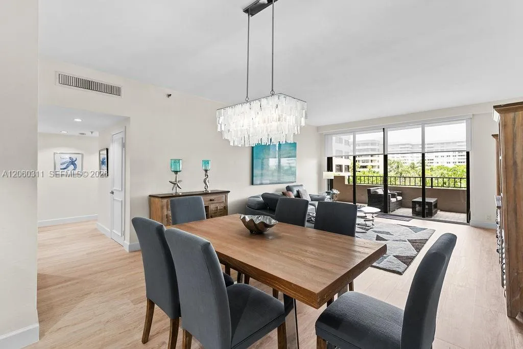 Foto de propiedad en 251 Crandon Boulevard 325, Key Biscayne, FL 33149 Key Biscayne con MLS# 