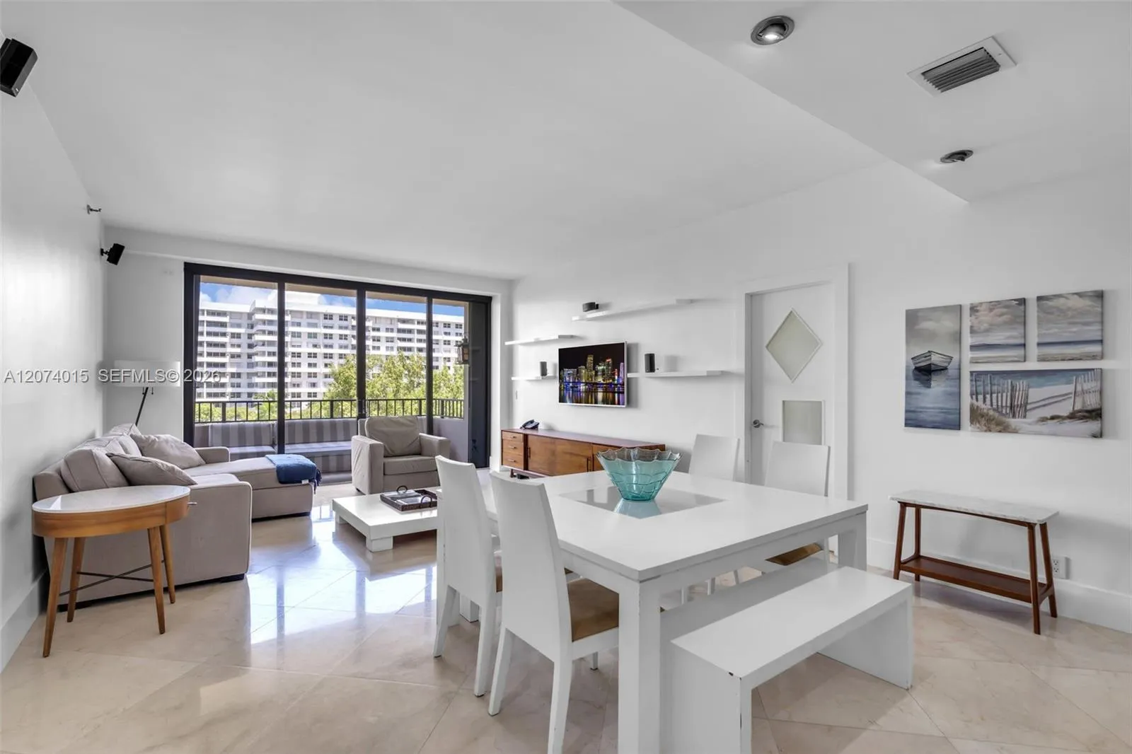 Foto de propiedad en 251 Crandon Boulevard 431, Key Biscayne, FL 33149 Key Biscayne con MLS# 