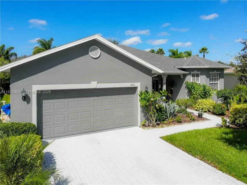Foto de propiedad en 251 Rock Springs Drive ., Kissimmee, FL 34759 Kissimmee con MLS# 