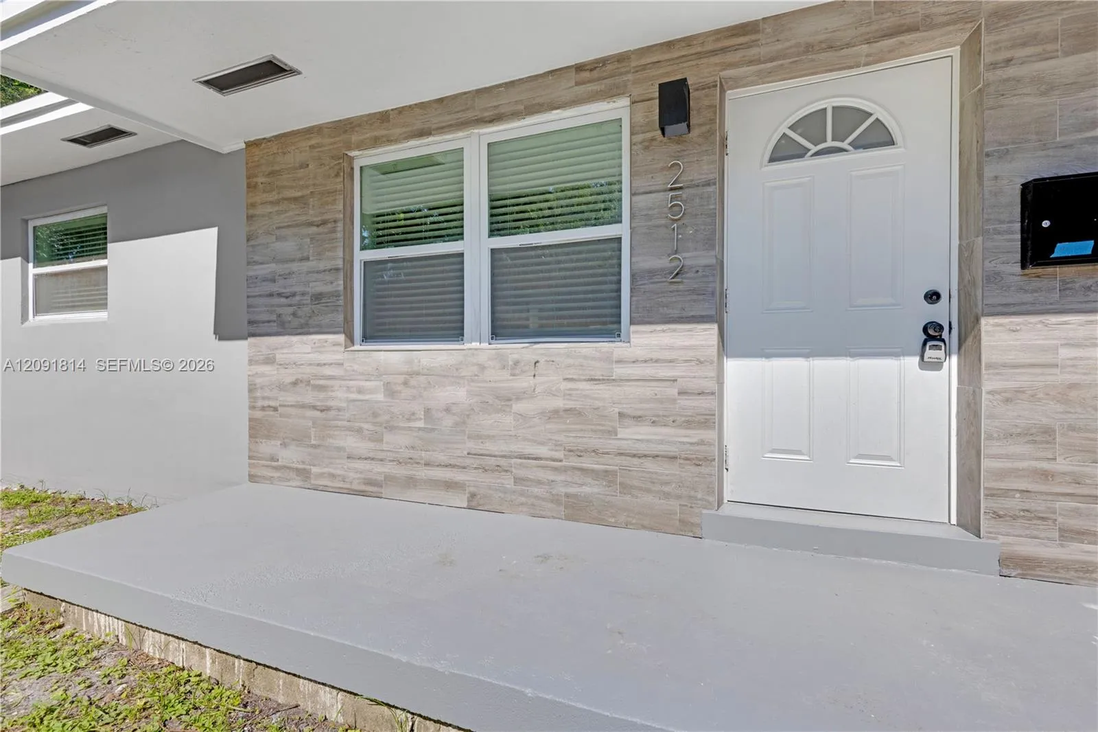 En Venta 2510 NE 182nd Terrace, North Miami Beach, FL 33160, North Miami Beach, FL 33160