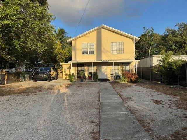 Vendido 2512 NW 13th Avenue, Miami, FL 33142, Miami, FL 33142