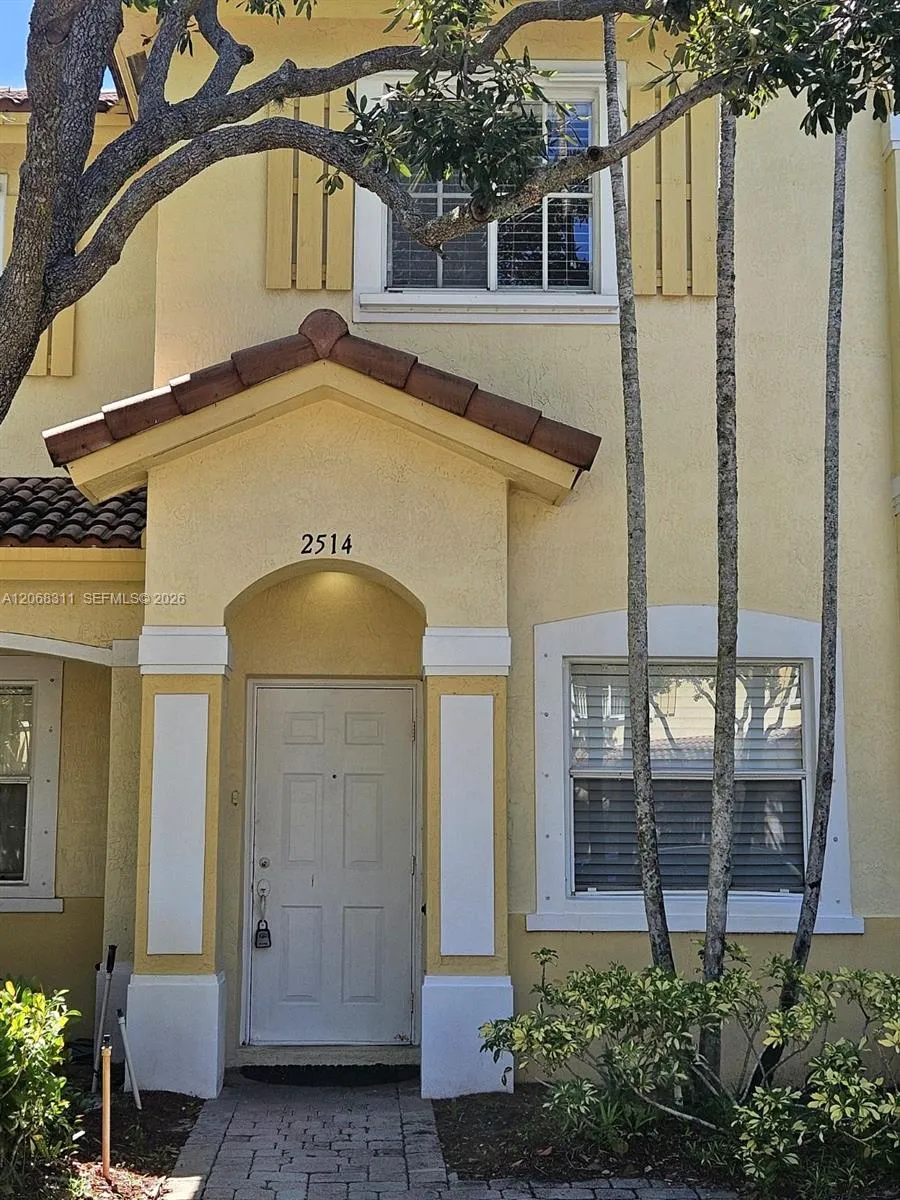 Foto de propiedad en 2514 SW 83rd Terrace 104, Miramar, FL 33025 Miramar con MLS# 