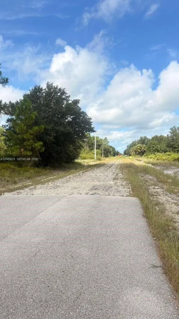 En Venta 2517 54th Street W, Lehigh Acres, FL 33971, Lehigh Acres, FL 33971