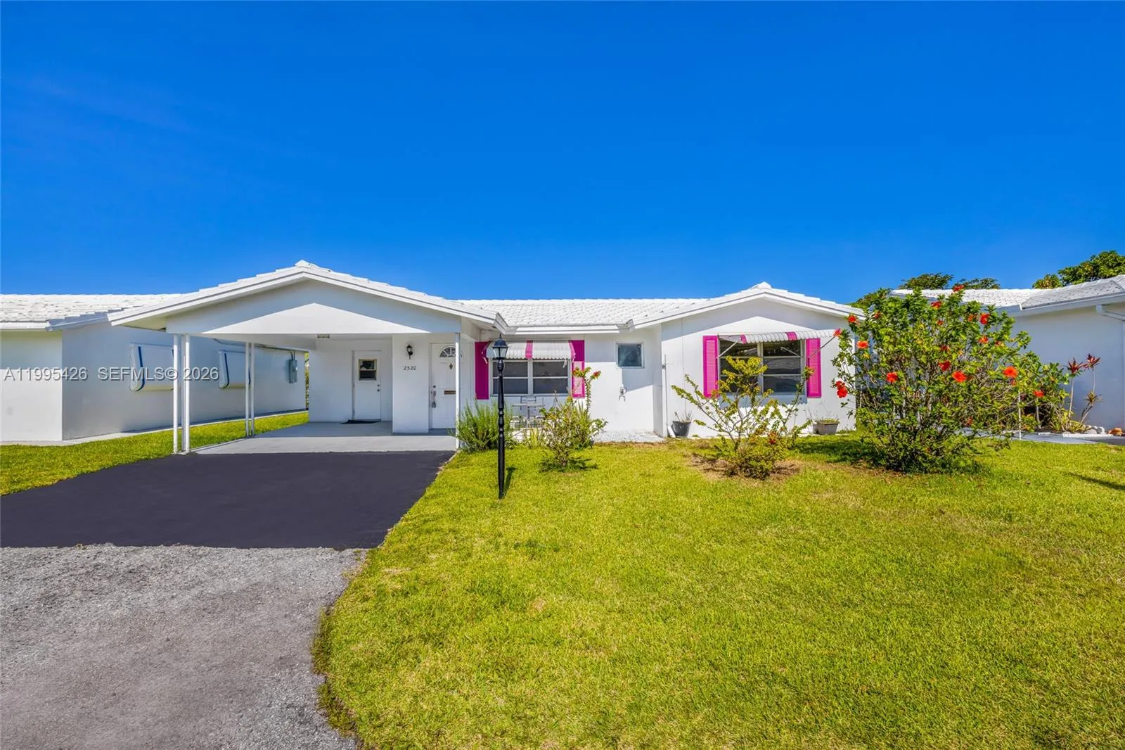 Foto de propiedad en 2520 NW 2nd Drive, Pompano Beach, FL 33064 Pompano Beach con MLS# 
