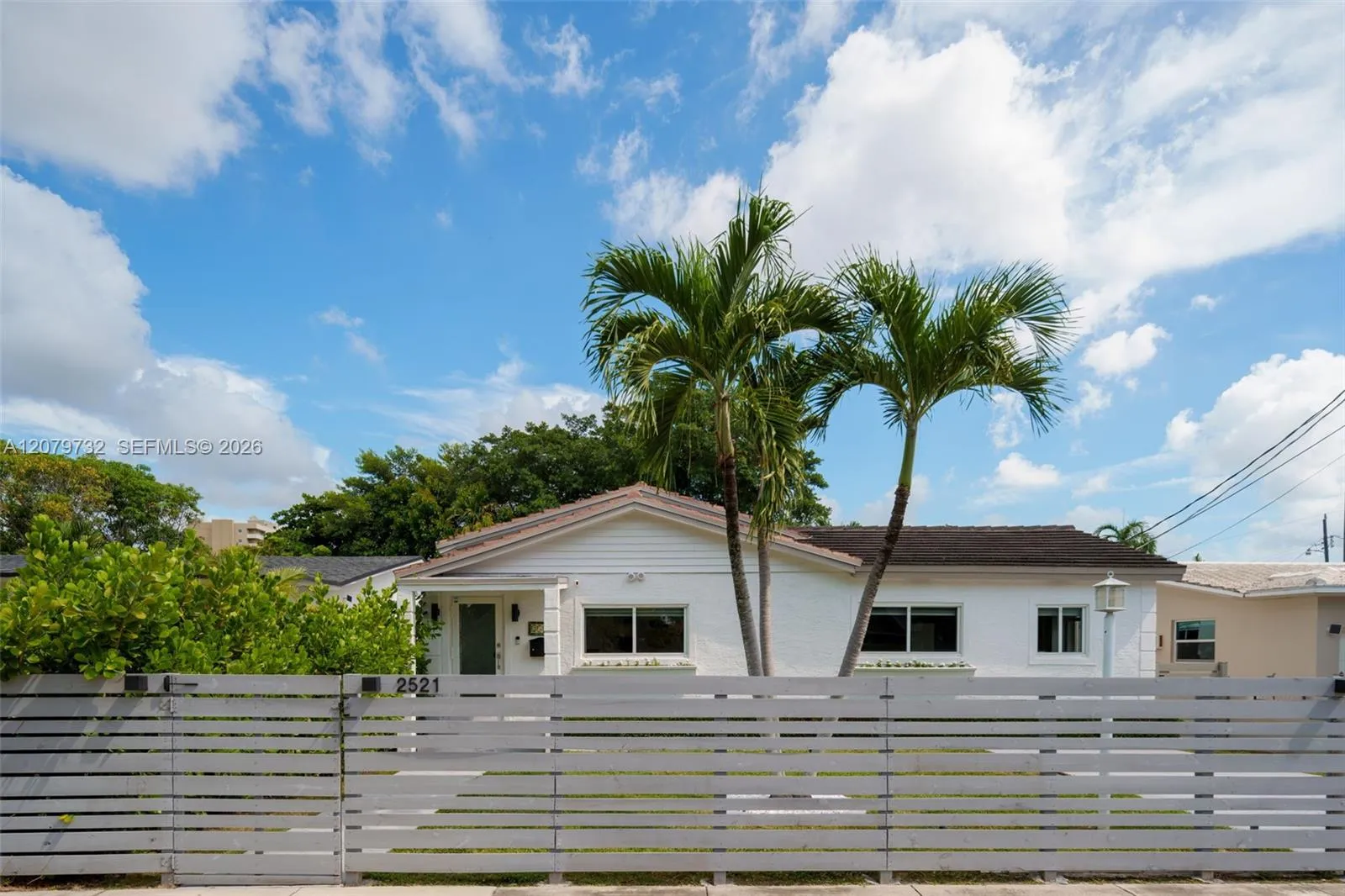 En Venta 2521 SW 25th Terrace, Miami, FL 33133, Miami, FL 33133