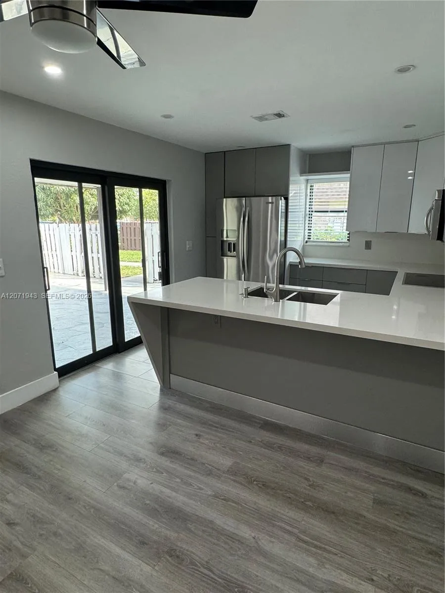 Foto de propiedad en 2528 NW 99th Avenue 2528, Coral Springs, FL 33065 Coral Springs con MLS# 