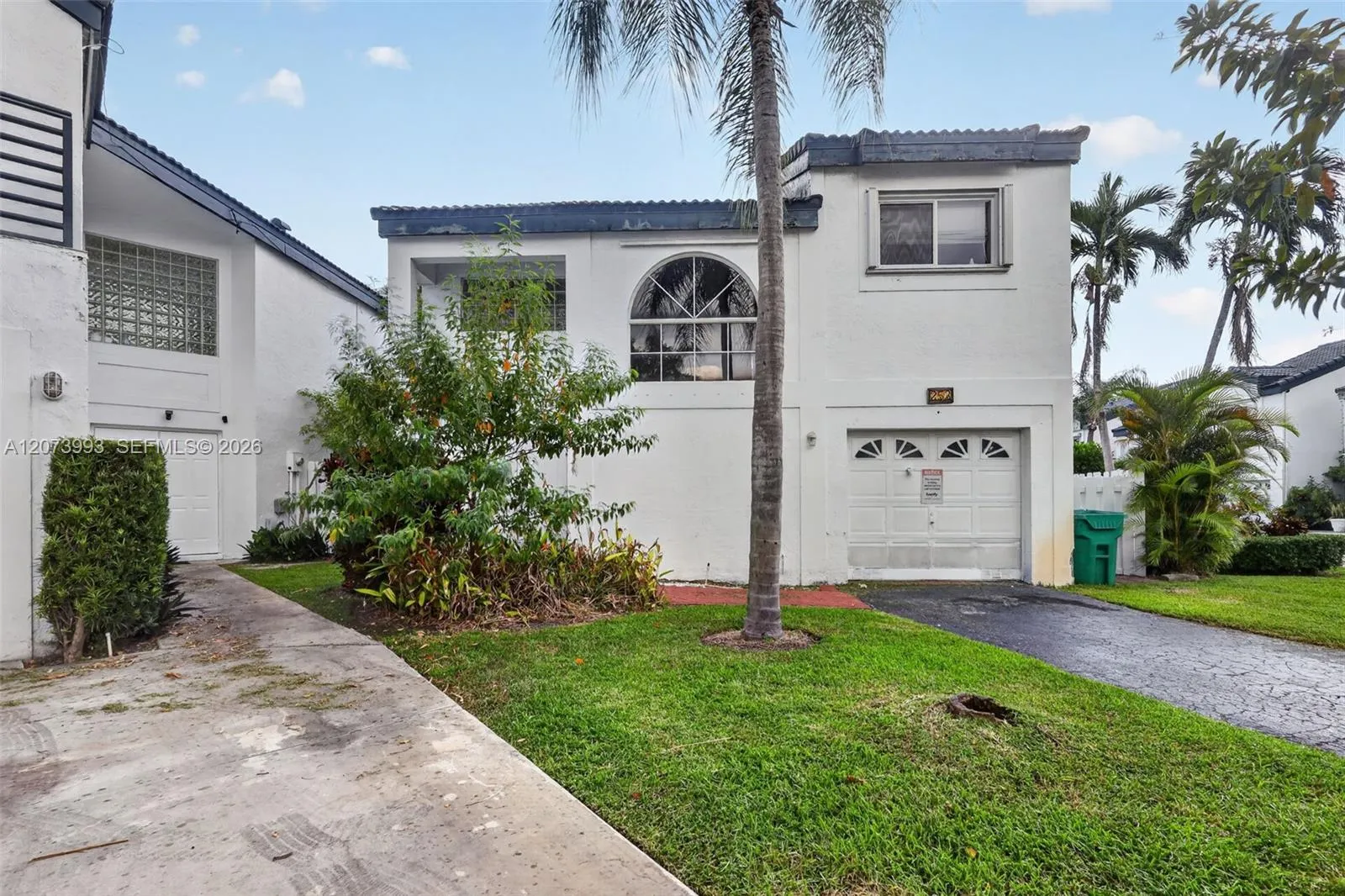 En Venta 253 NE 211th Terrace, Miami, FL 33179, Miami, FL 33179