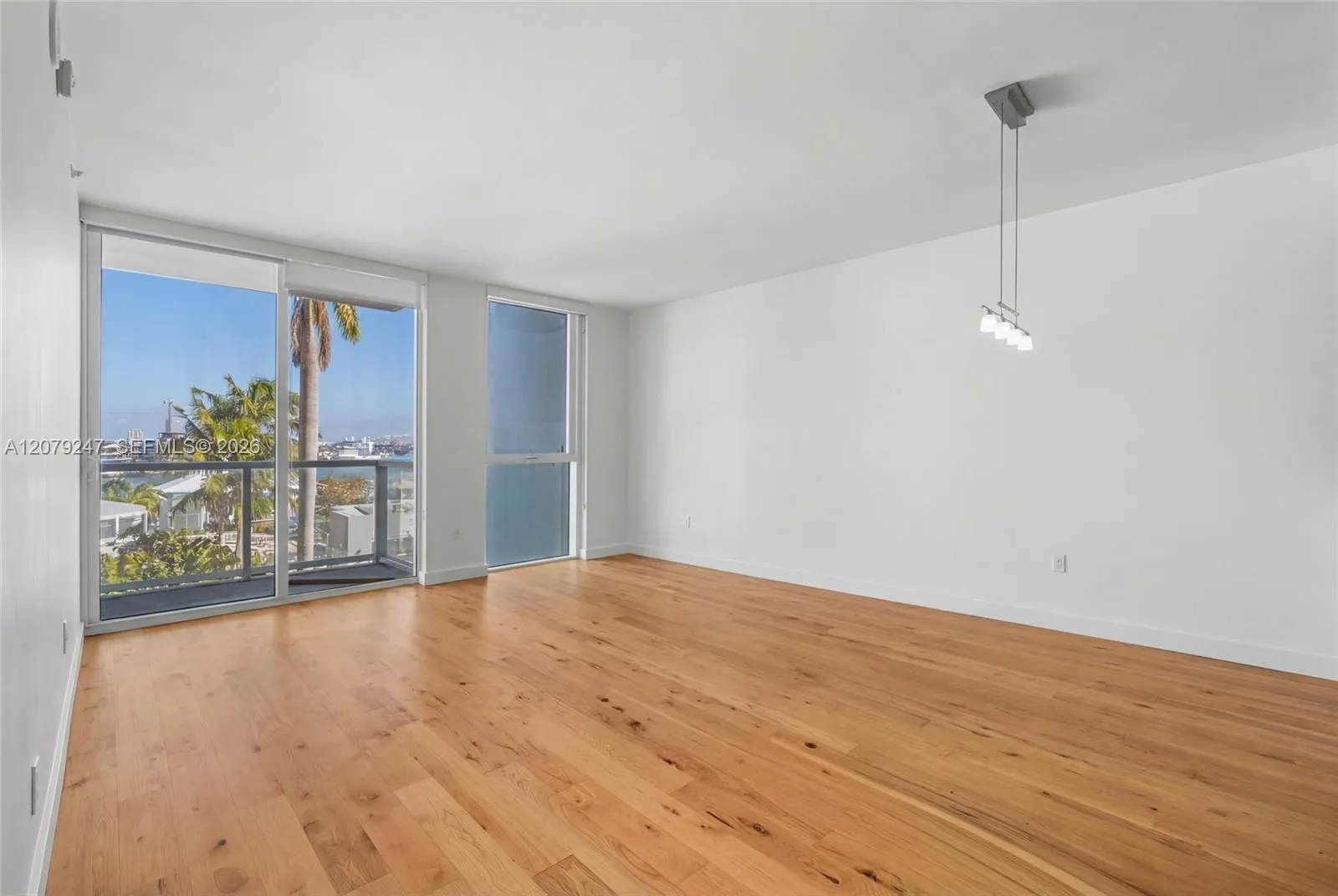 En Venta 253 NE 2nd Street 1007, Miami, FL 33132, Miami, FL 33132