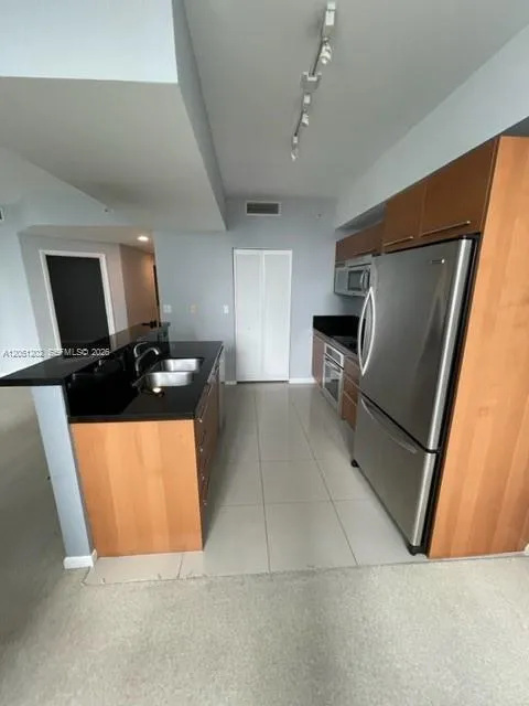 En Renta 253 NE 2nd Street 1202, Miami, FL 33132, Miami, FL 33132