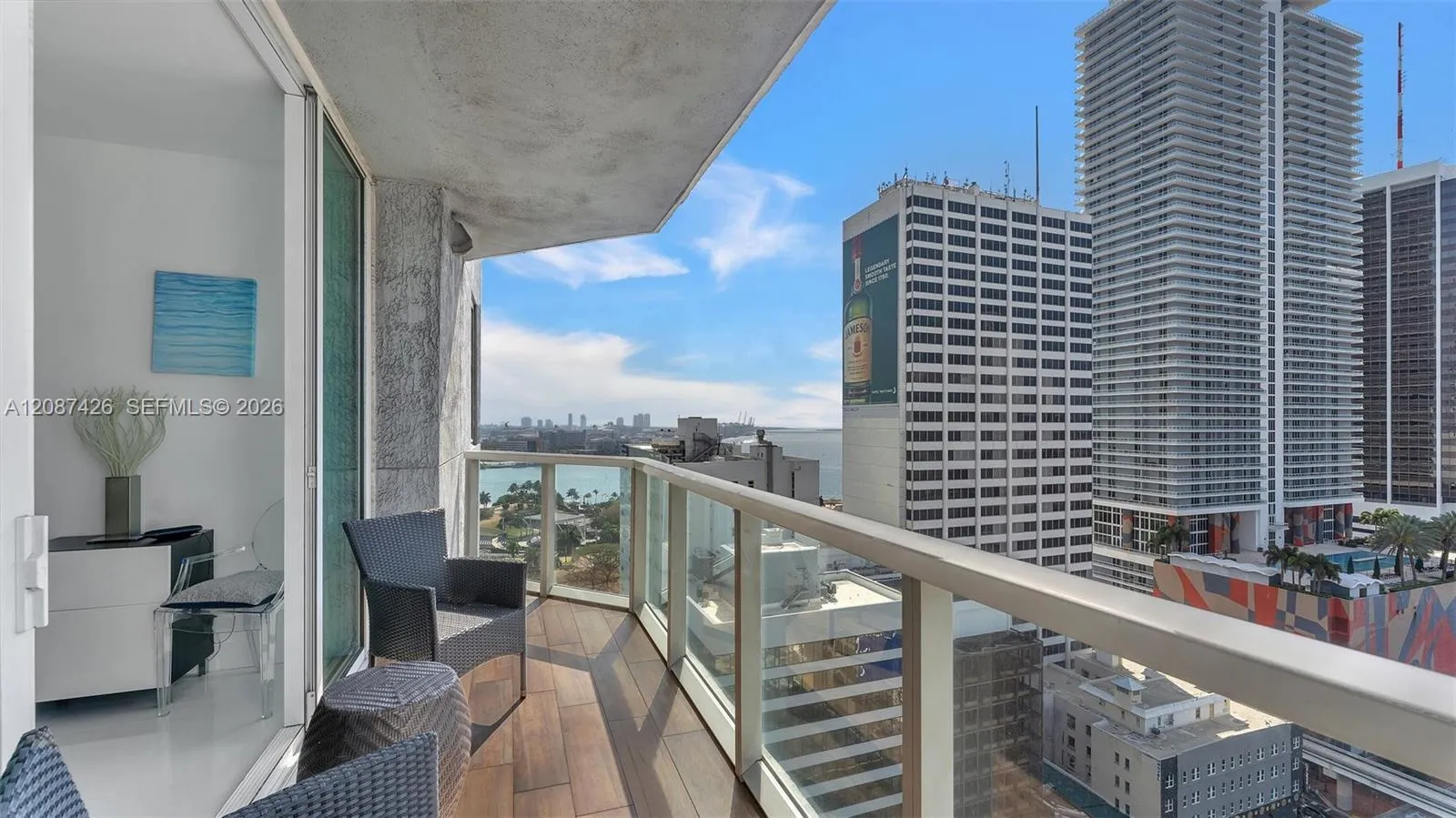 Foto de propiedad en 253 NE 2nd Street 1910, Miami, FL 33132 Miami con MLS#