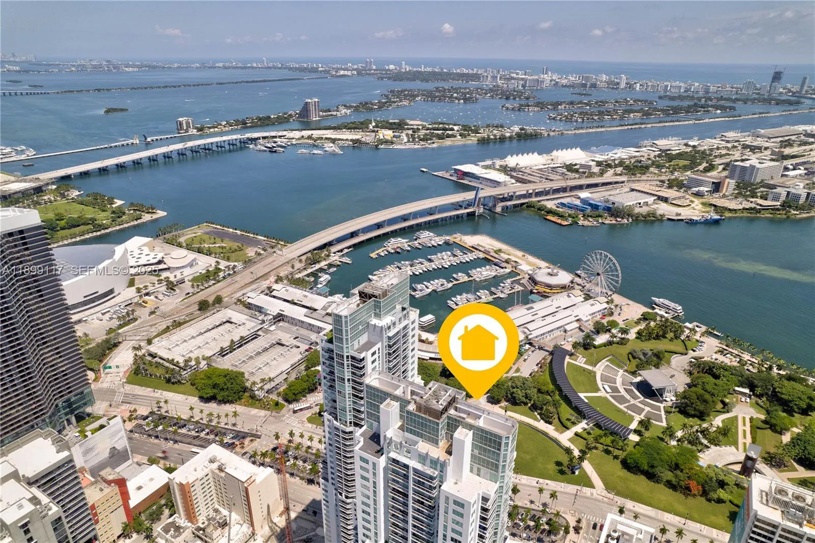 Foto de propiedad en 253 NE 2nd Street 2003, Miami, FL 33132 Miami con MLS#