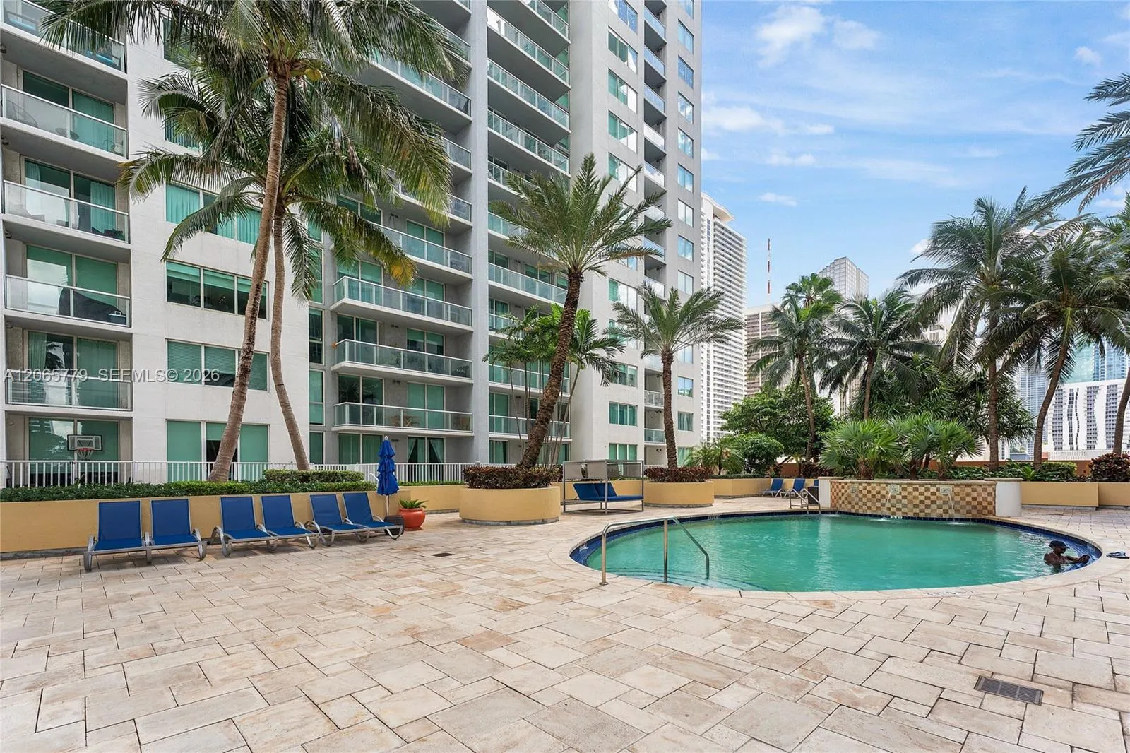 Foto de propiedad en 253 NE 2nd Street 219, Miami, FL 33132 Miami con MLS# 