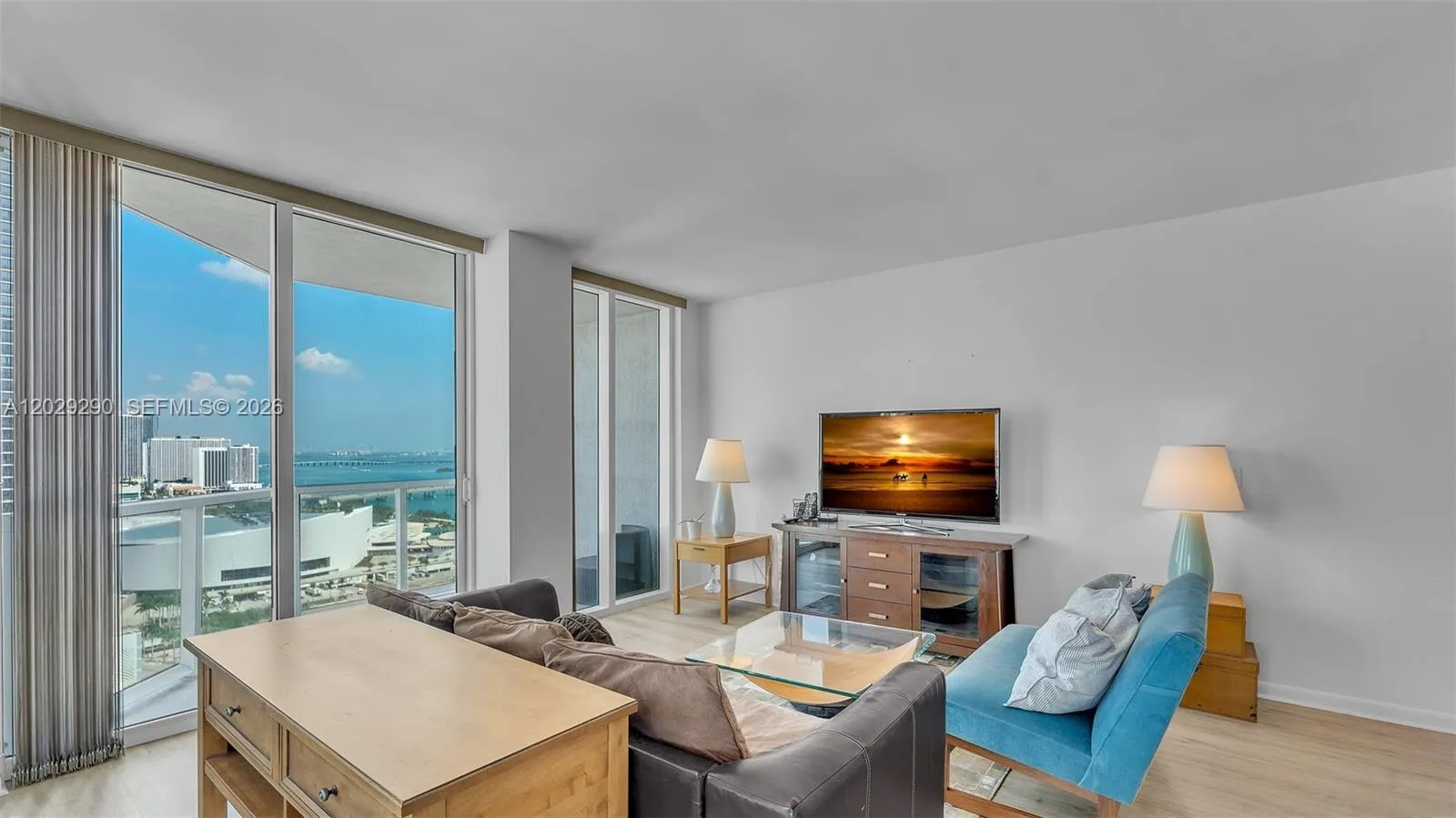 Vendido 253 NE 2nd Street 2902, Miami, FL 33132, Miami, FL 33132