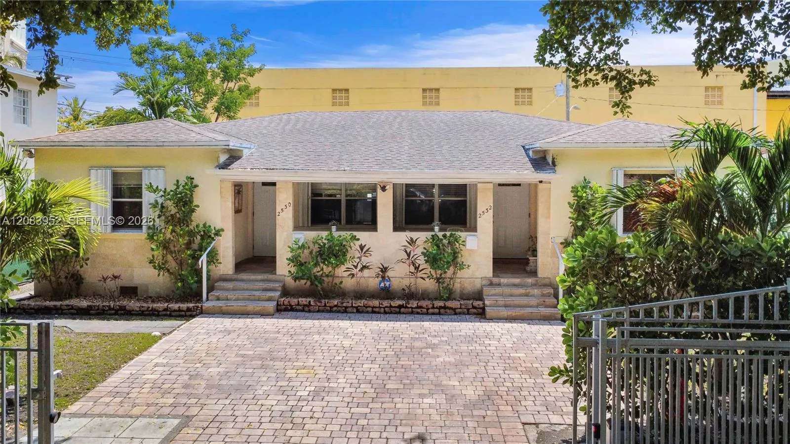 En Venta 2530 SW 27th Street, Miami, FL 33133, Miami, FL 33133