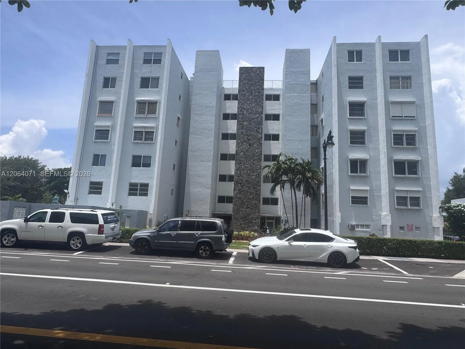 Foto de propiedad en 2530 SW 3rd Avenue 306, Miami, FL 33129 Miami con MLS# 