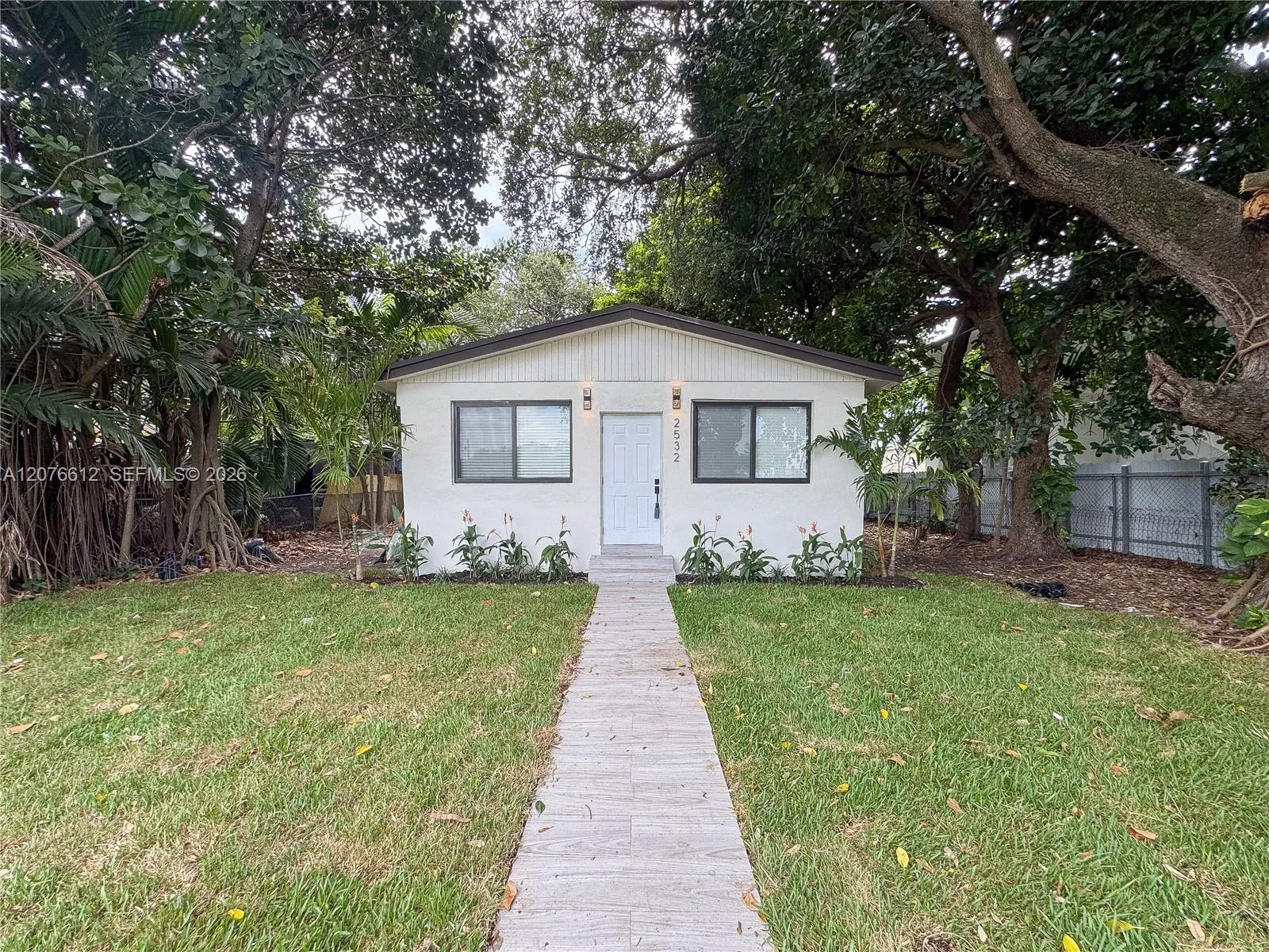 En Venta 2534 NW 51st Terrace, Miami, FL 33142, Miami, FL 33142