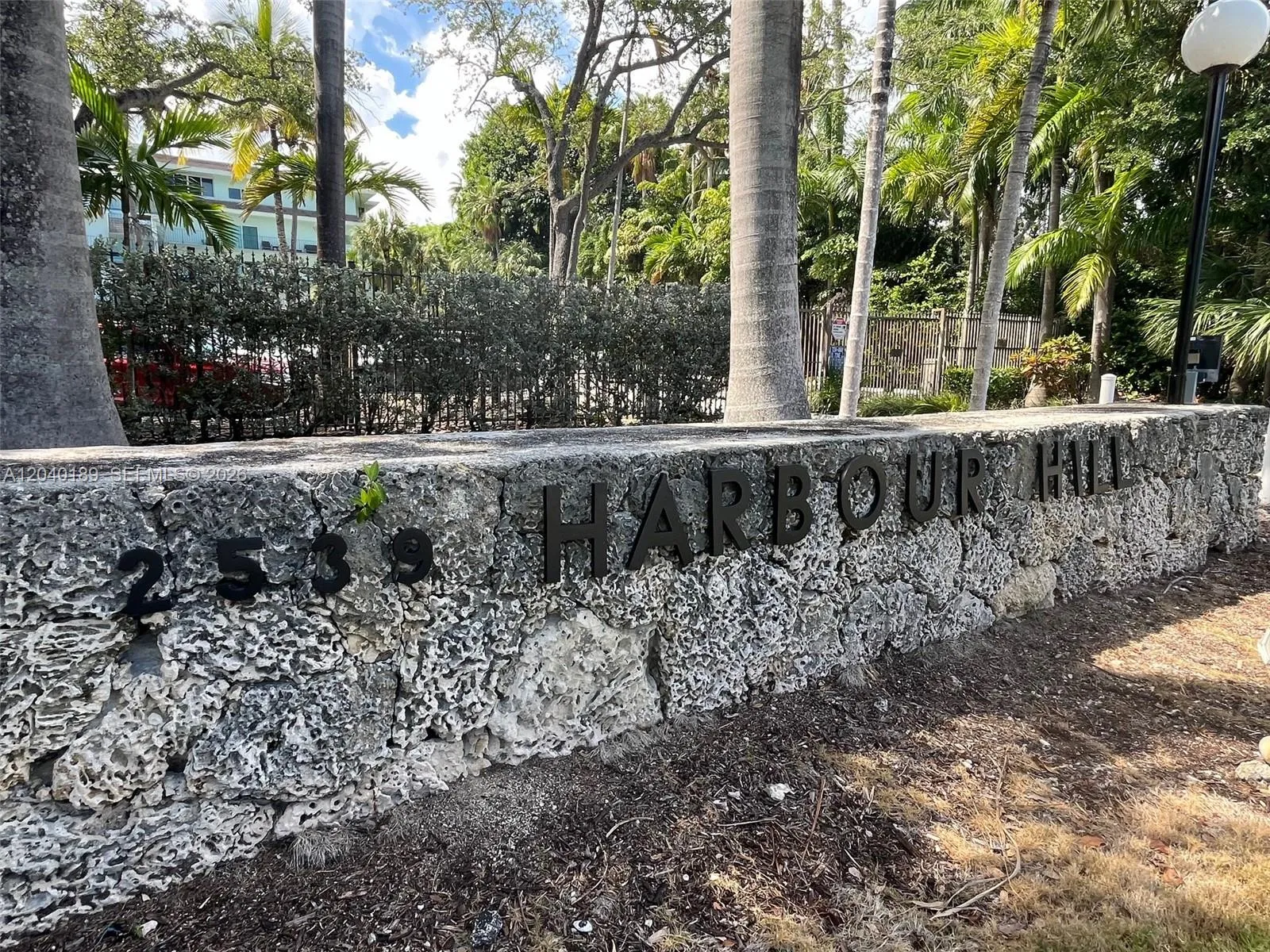 En Renta 2539 S Bayshore Drive 320A, Miami, FL 33133, Miami, FL 33133