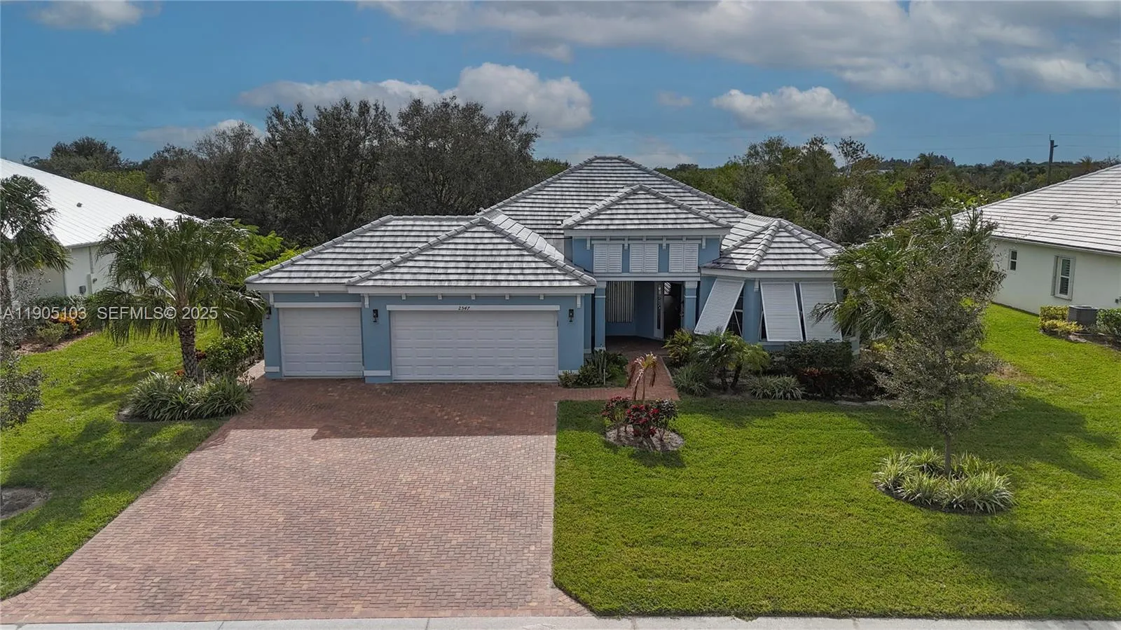 Foto de propiedad en 2547 Saint Lucia Circle, Vero Beach, FL 32967 Vero Beach con MLS# 