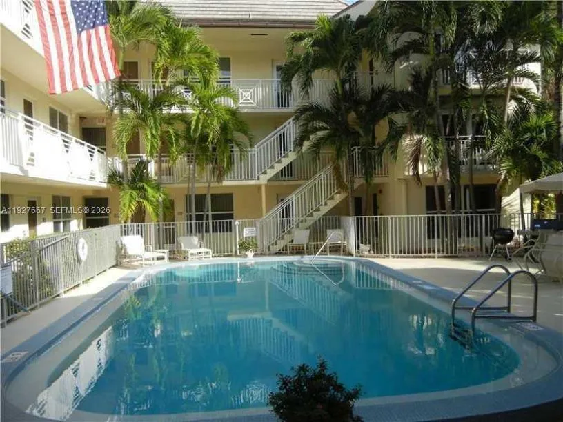 Foto de propiedad en 255 Sunrise Drive 103, Key Biscayne, FL 33149 Key Biscayne con MLS# 