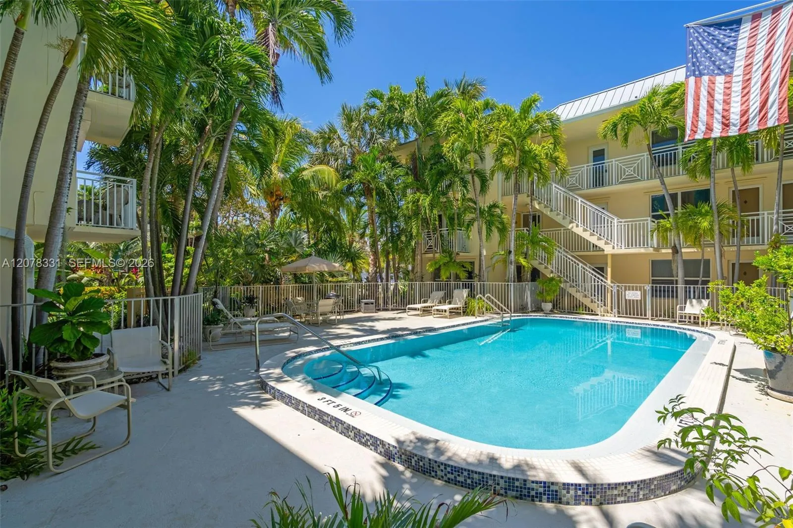 Foto de propiedad en 255 Sunrise Drive 309, Key Biscayne, FL 33149 Key Biscayne con MLS# 