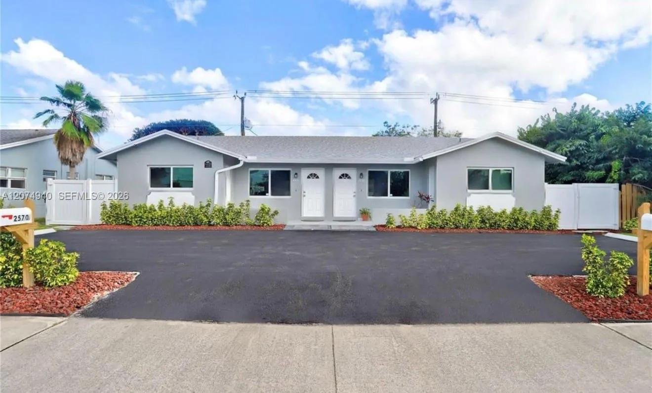 Foto de propiedad en 2550 N Dixie Highway 2570, Boca Raton, FL 33431 Boca Raton con MLS# 