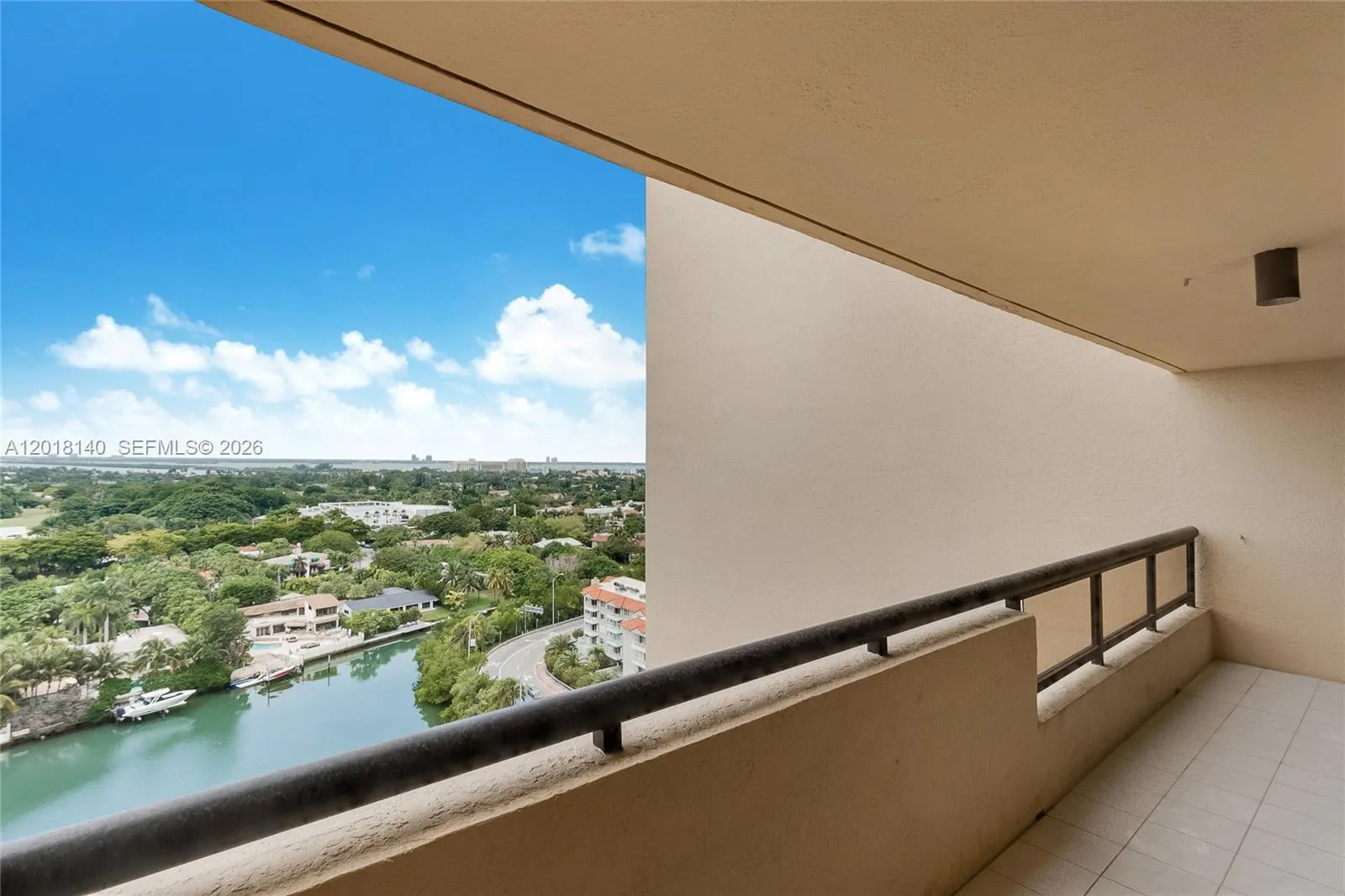 En Renta 2555 Collins Avenue 1804, Miami Beach, FL 33140, Miami Beach, FL 33140