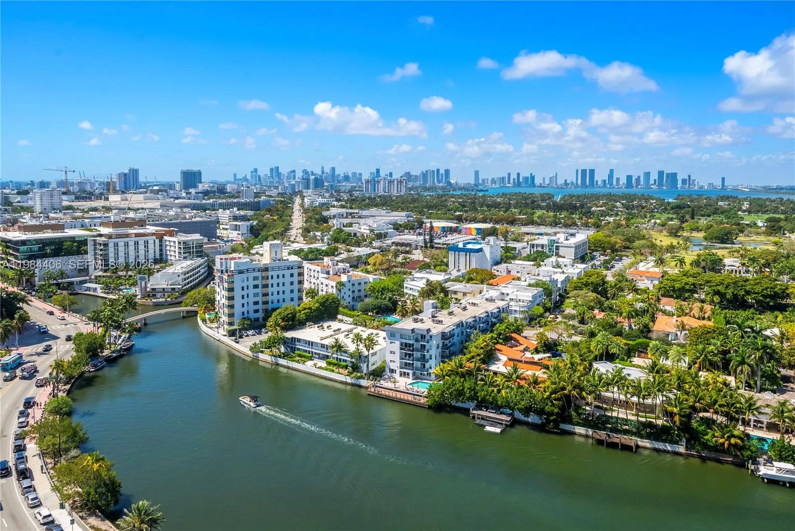 En Renta 2555 Collins Avenue 2402, Miami Beach, FL 33140, Miami Beach, FL 33140