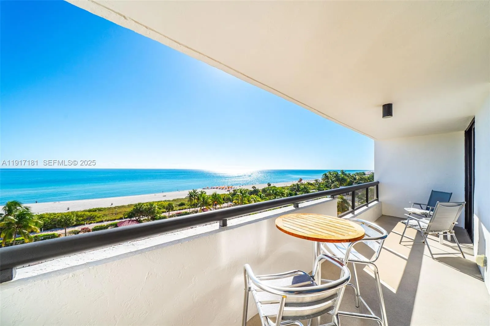 Foto de propiedad en 2555 Collins Avenue 805, Miami Beach, FL 33140 Miami Beach con MLS# 