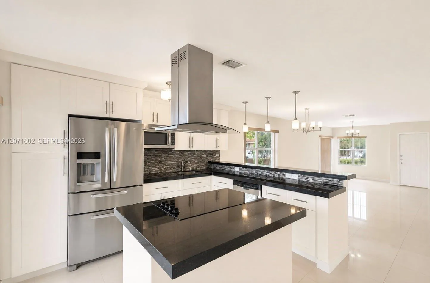 En Venta 2561 W 60th Place 102-1, Hialeah, FL 33016, Hialeah, FL 33016