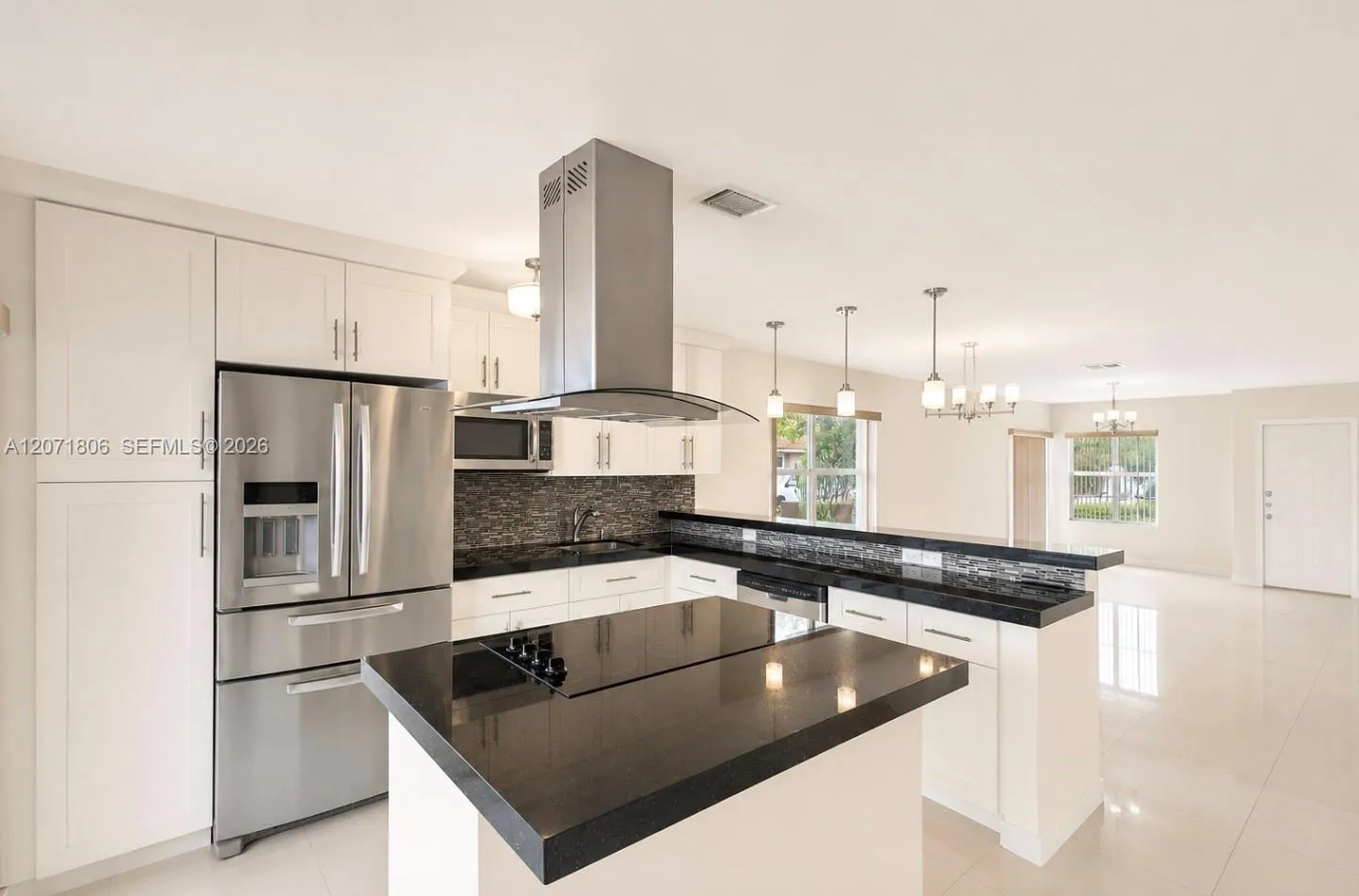 En Renta 2561 W 60th Place 102-1, Hialeah, FL 33016, Hialeah, FL 33016