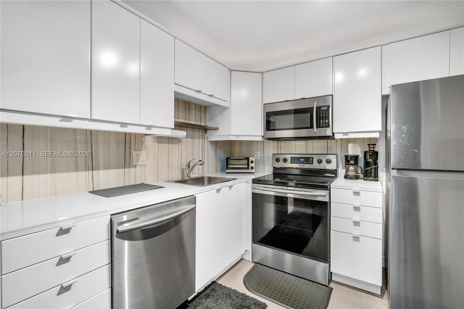 Foto de propiedad en 257 S Cypress Road 416, Pompano Beach, FL 33060 Pompano Beach con MLS# 