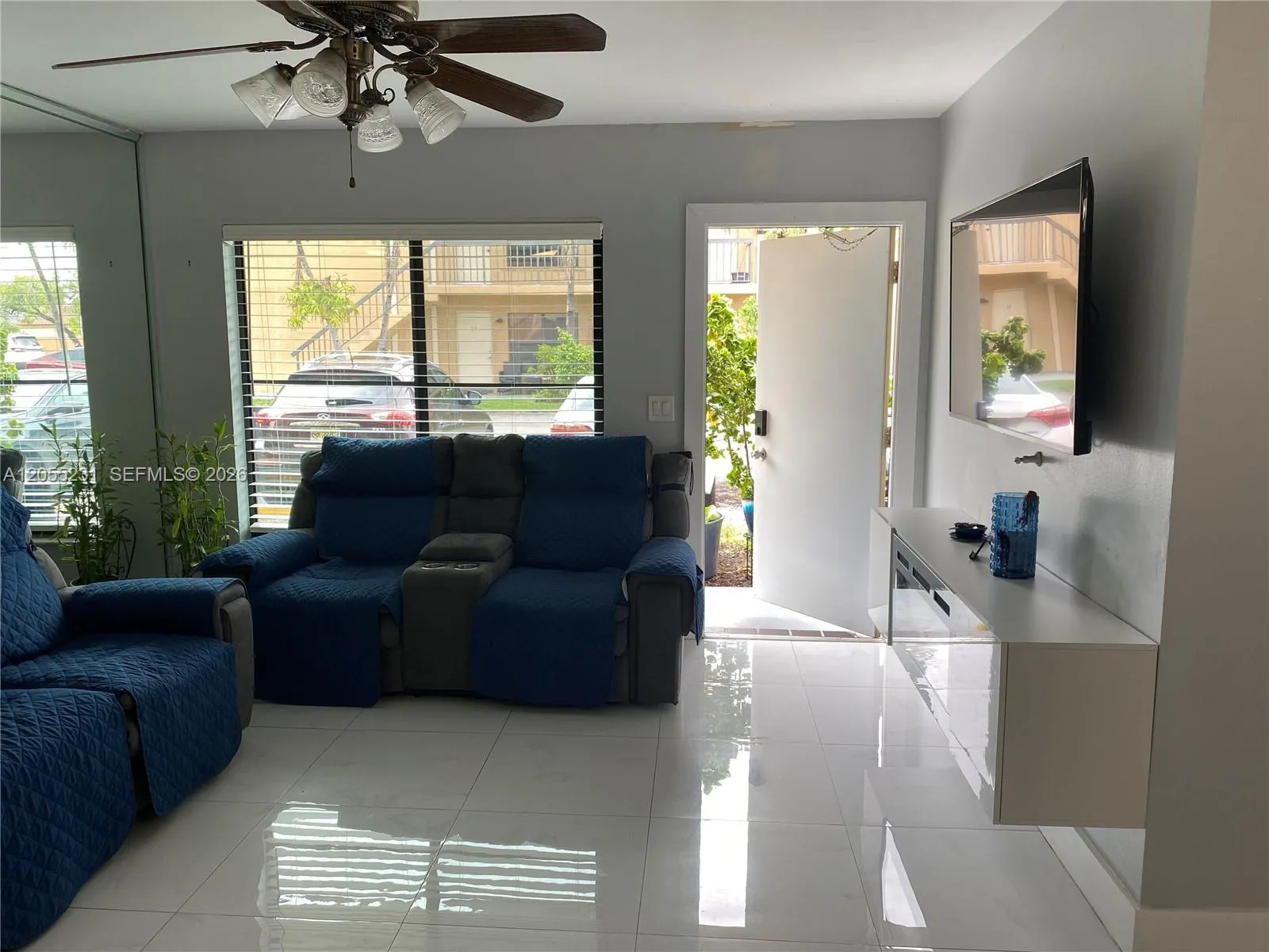 En Venta 2570 W 67th Place 12-2, Hialeah, FL 33016, Hialeah, FL 33016