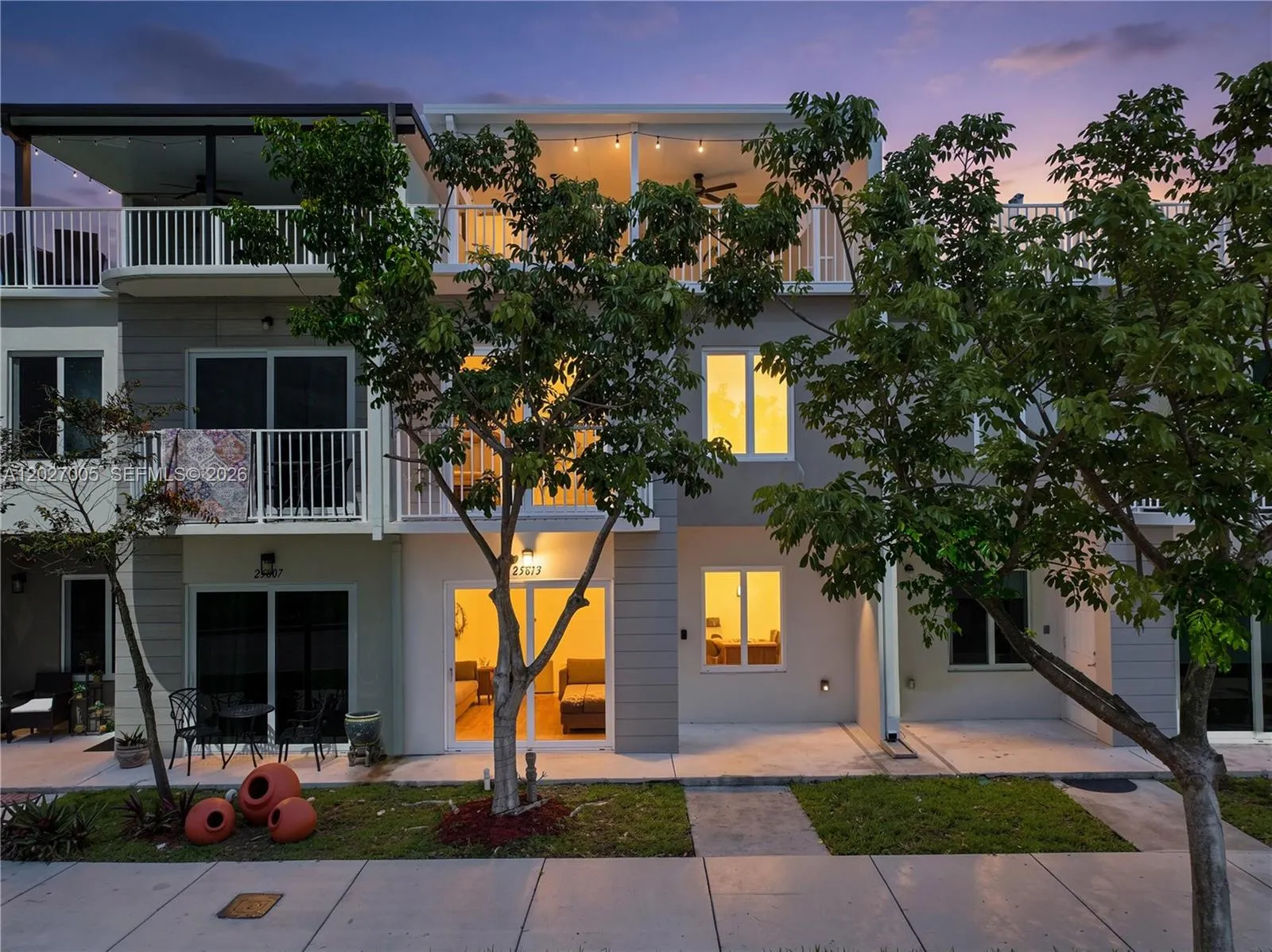 Foto de propiedad en 25813 SW 145th Avenue, Homestead, FL 33032 Homestead con MLS# 