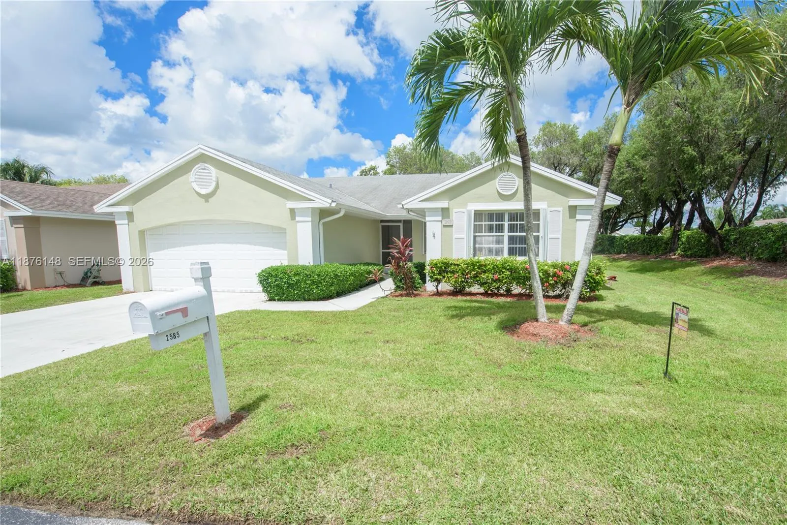 Foto de propiedad en 2585 SE 7th Place, Homestead, FL 33033 Homestead con MLS# 