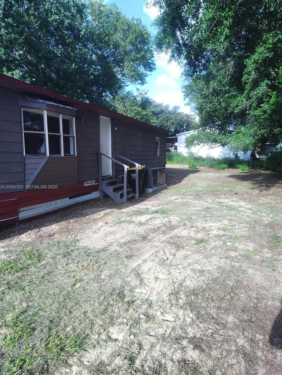 Foto de propiedad en 26 Candlelight Drive, Lake Wales, FL 33859 Lake Wales con MLS# 