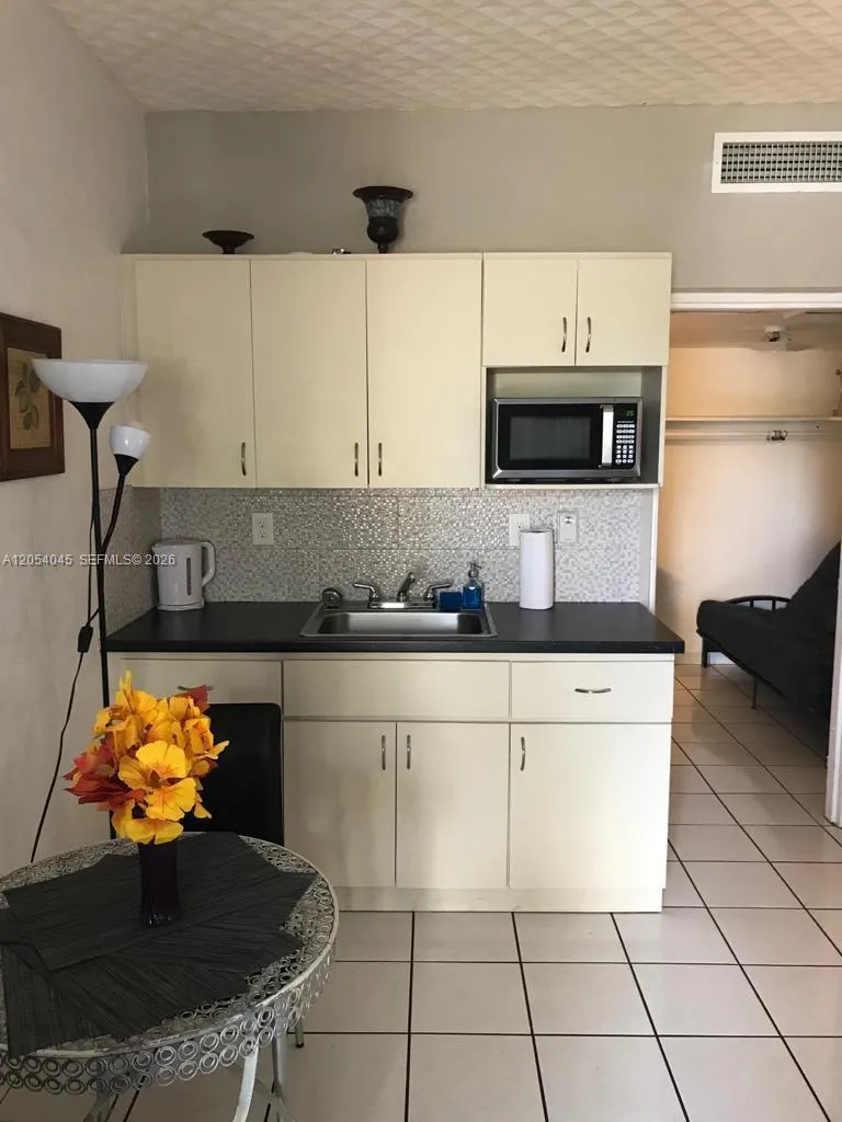 En Renta 26 Diplomat Parkway 2233, Hallandale Beach, FL 33009, Hallandale Beach, FL 33009