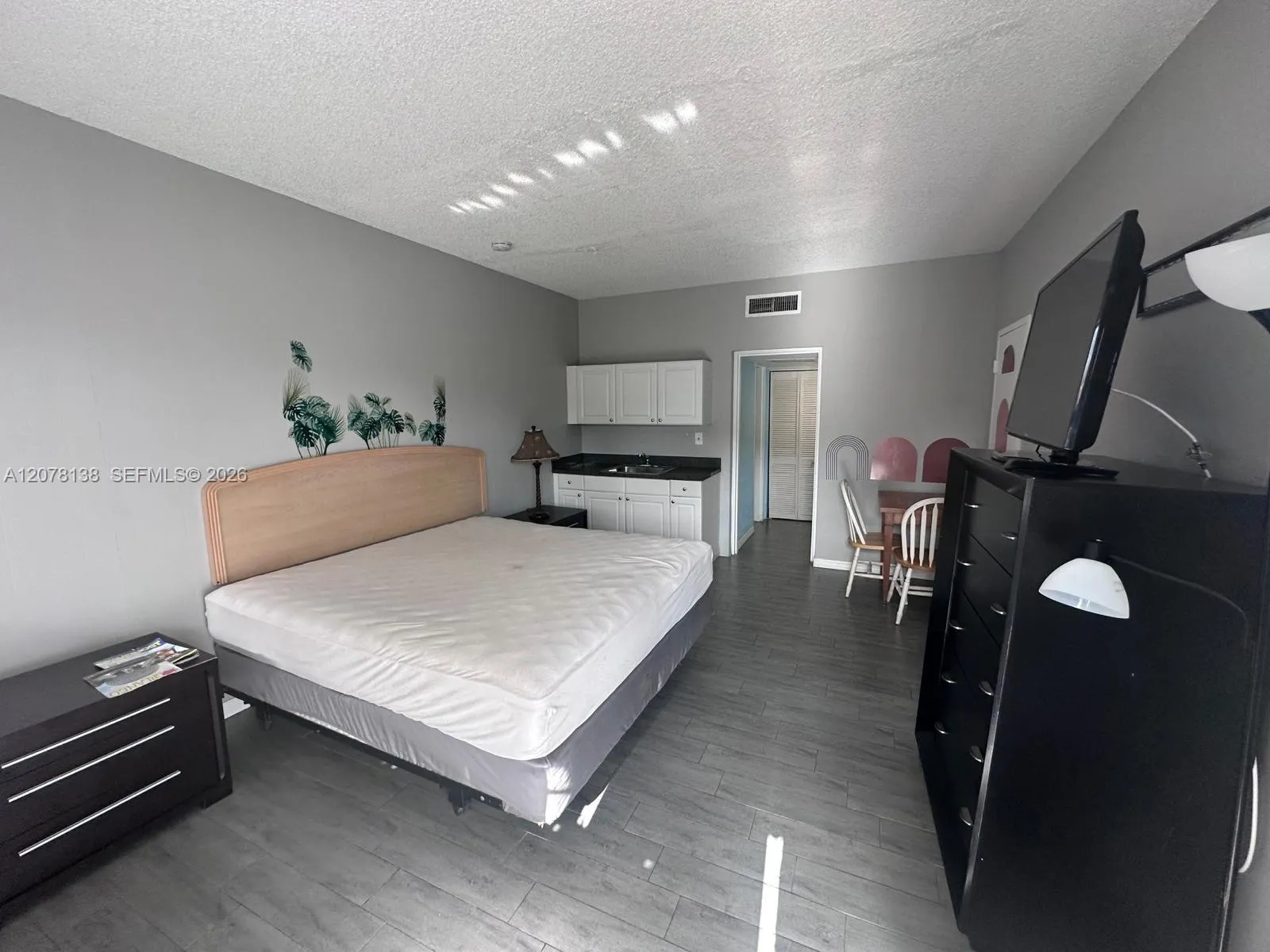 Foto de propiedad en 26 Diplomat Parkway 2342, Hallandale Beach, FL 33009 Hallandale Beach con MLS# 