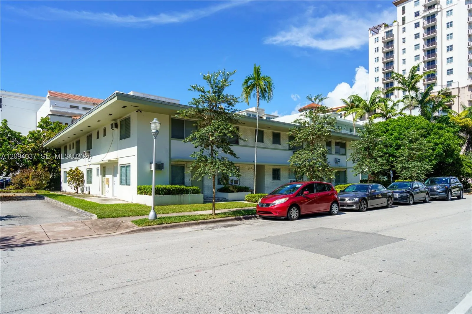 En Renta 260 Navarre Avenue 11, Coral Gables, FL 33134, Coral Gables, FL 33134