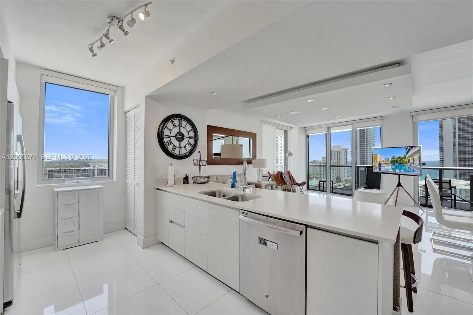 Foto de propiedad en 2600 E Hallandale Beach Boulevard T1902, Hallandale Beach, FL 33009 Hallandale Beach con MLS#