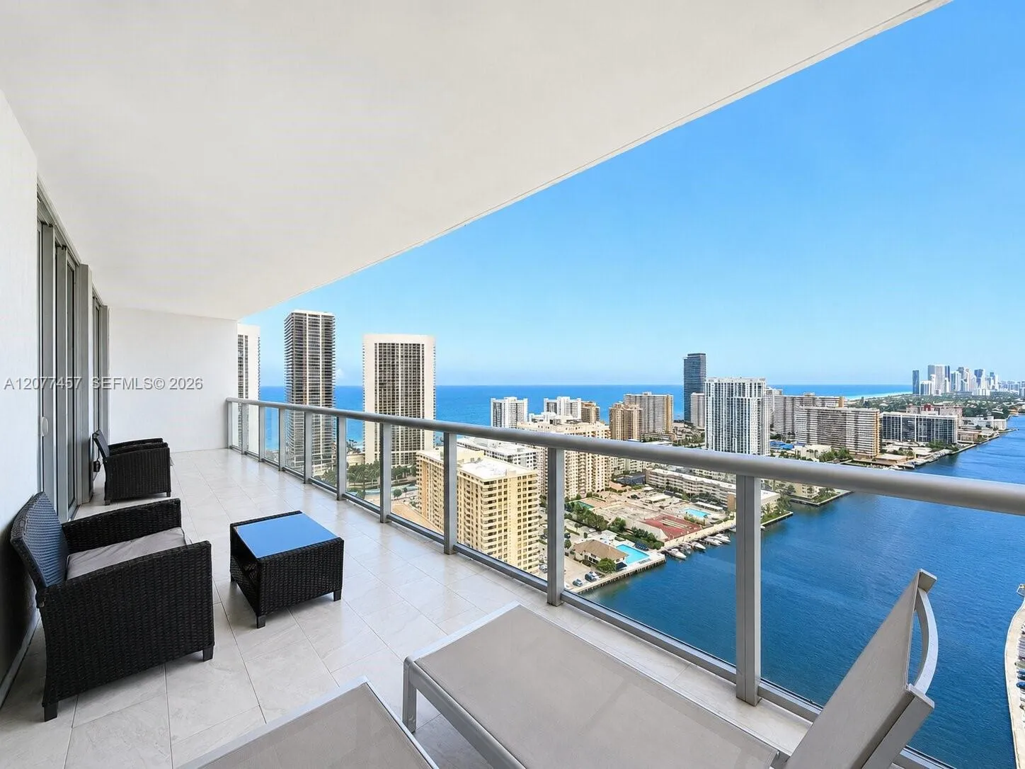 Foto de propiedad en 2600 E Hallandale Beach Boulevard T3203, Hallandale Beach, FL 33009 Hallandale Beach con MLS# 