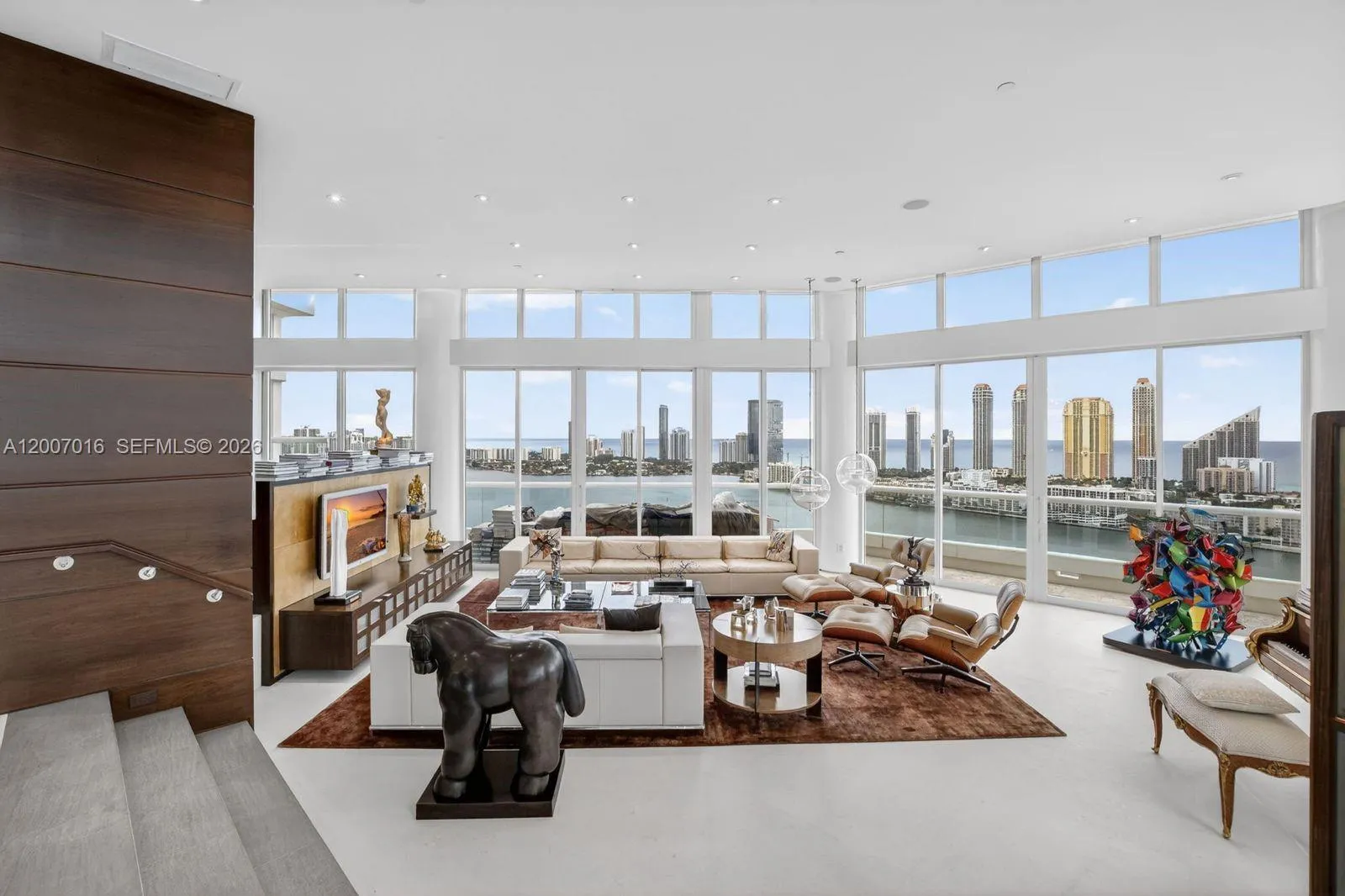 Foto de propiedad en 2600 Island Boulevard PH-1, Aventura, FL 33160 Aventura con MLS# 