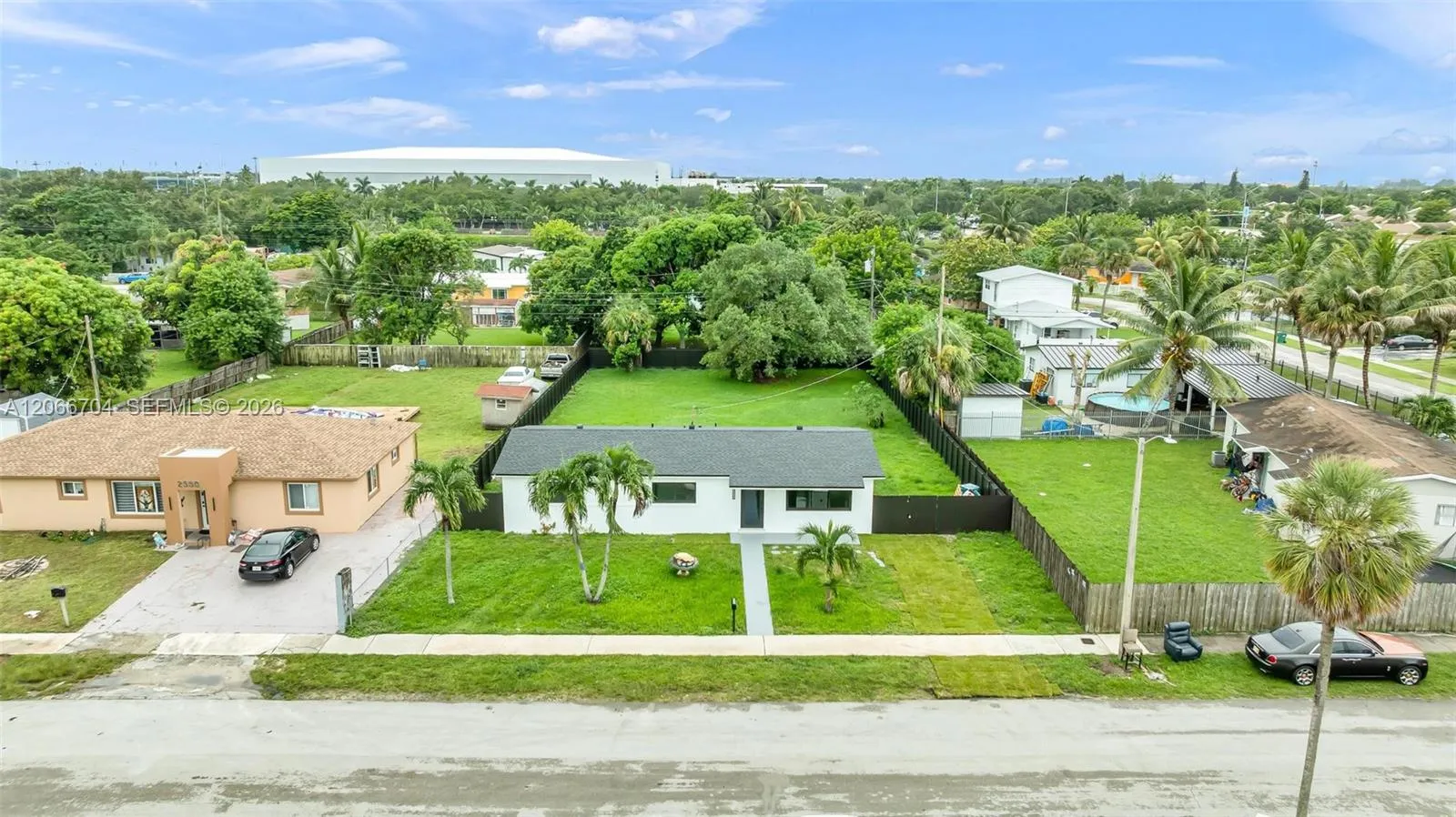 Foto de propiedad en 2600 NW 205th Street, Miami Gardens, FL 33056 Miami Gardens con MLS# 