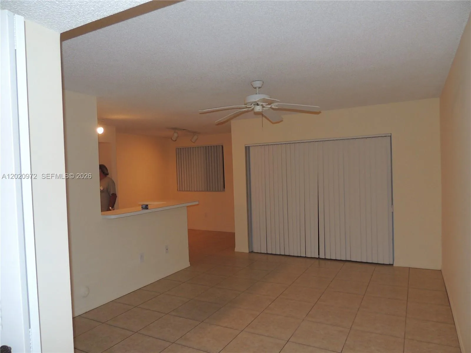Foto de propiedad en 2600 S University Drive 103, Davie, FL 33328 Davie con MLS# 