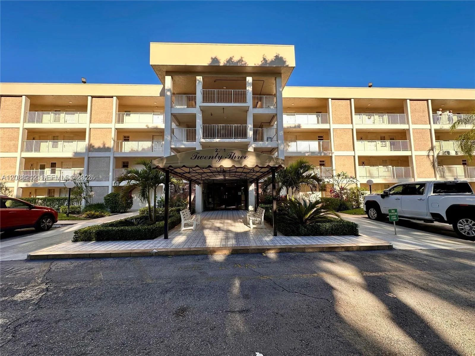 En Venta 2601 S Course Drive 206, Pompano Beach, FL 33069, Pompano Beach, FL 33069