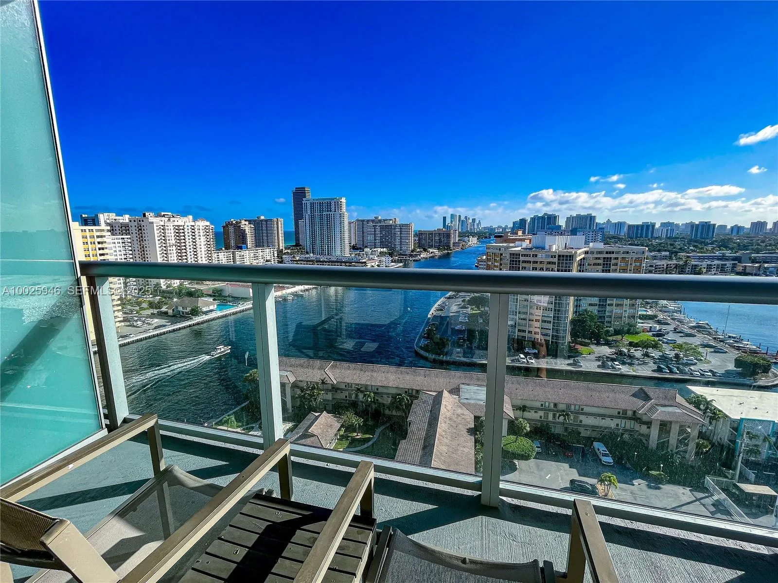 Foto de propiedad en 2602 E Hallandale Beach Boulevard 1605, Hallandale Beach, FL 33009 Hallandale Beach con MLS#