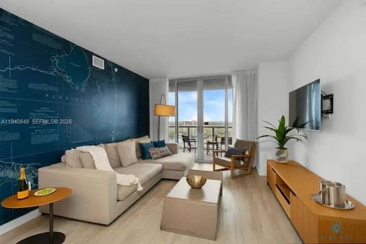 Foto de propiedad en 2602 E Hallandale Beach Boulevard R2006, Hallandale Beach, FL 33009 Hallandale Beach con MLS#