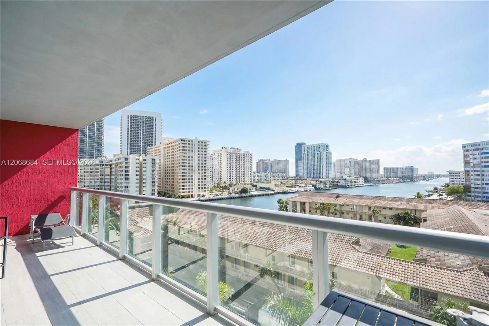 Foto de propiedad en 2602 E Hallandale Beach Boulevard R707, Hallandale Beach, FL 33009 Hallandale Beach con MLS#