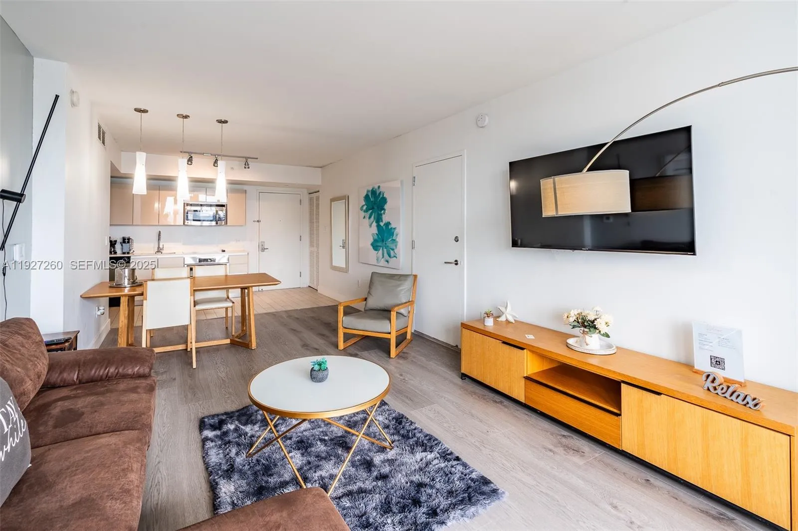 Foto de propiedad en 2602 E Hallandale Beach Boulevard R809, Hallandale Beach, FL 33009 Hallandale Beach con MLS# 