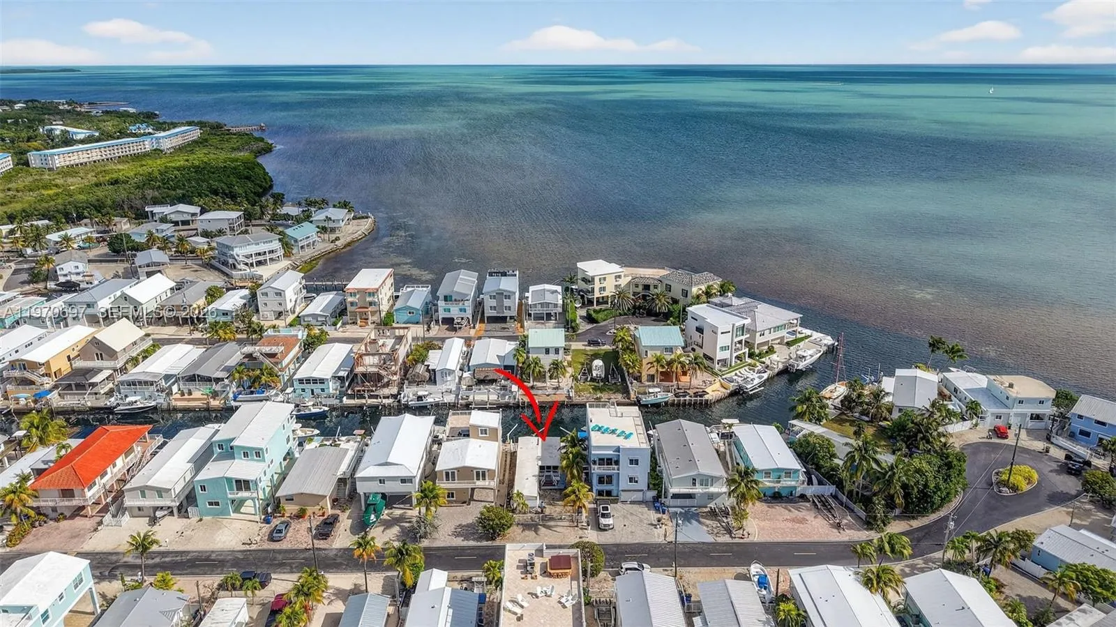 Foto de propiedad en 261 Burgundy Drive, Tavernier, FL 33070 Tavernier con MLS# 